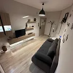 Perikleous 5 Diamerisma Kondoulis House Калампака