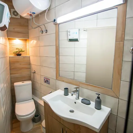 Perikleous 5 Diamerisma Kondoulis House Калампака