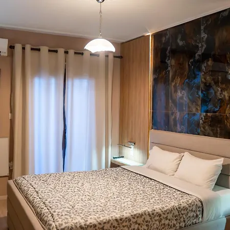 Perikleous 5 Diamerisma Kondoulis House Калампака