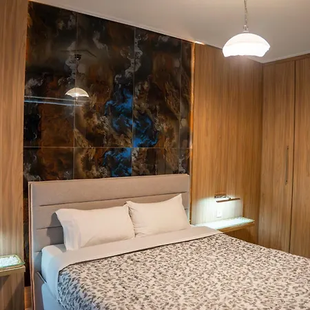 Perikleous 5 Diamerisma Kondoulis House Калампака