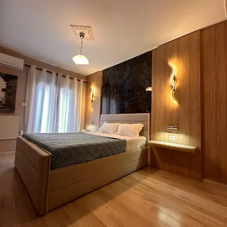Perikleous 5 Diamerisma Kondoulis House Калампака