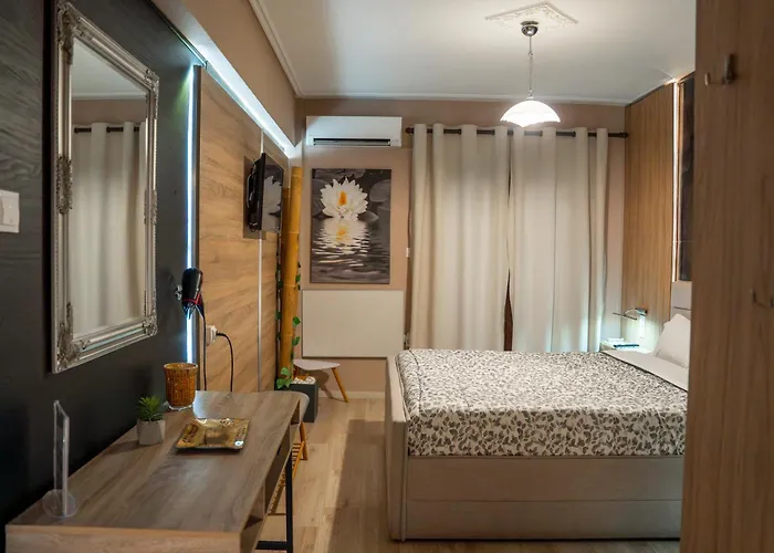 Perikleous 5 Diamerisma Kondoulis House