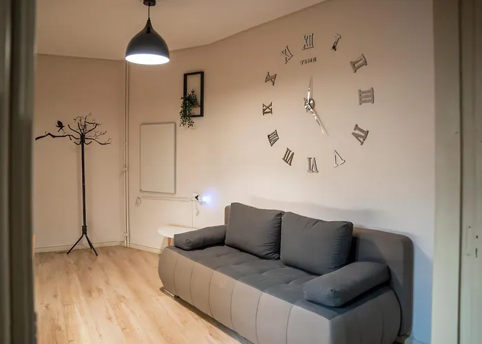 Perikleous 5 Diamerisma Kondoulis House