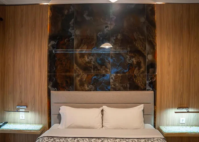 Perikleous 5 Diamerisma Kondoulis House